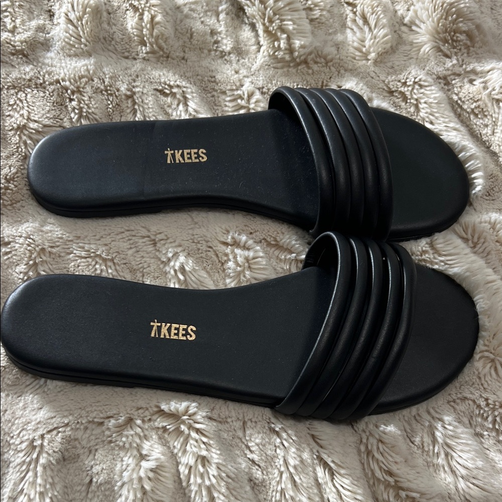 TKEES Black Slide Sandals - Picture 2 of 3